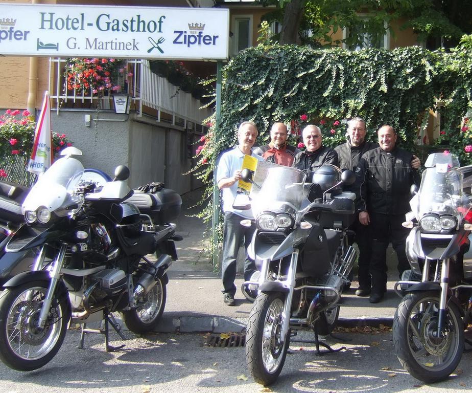 Hotel-Gasthof Martinek Baden Eksteriør billede