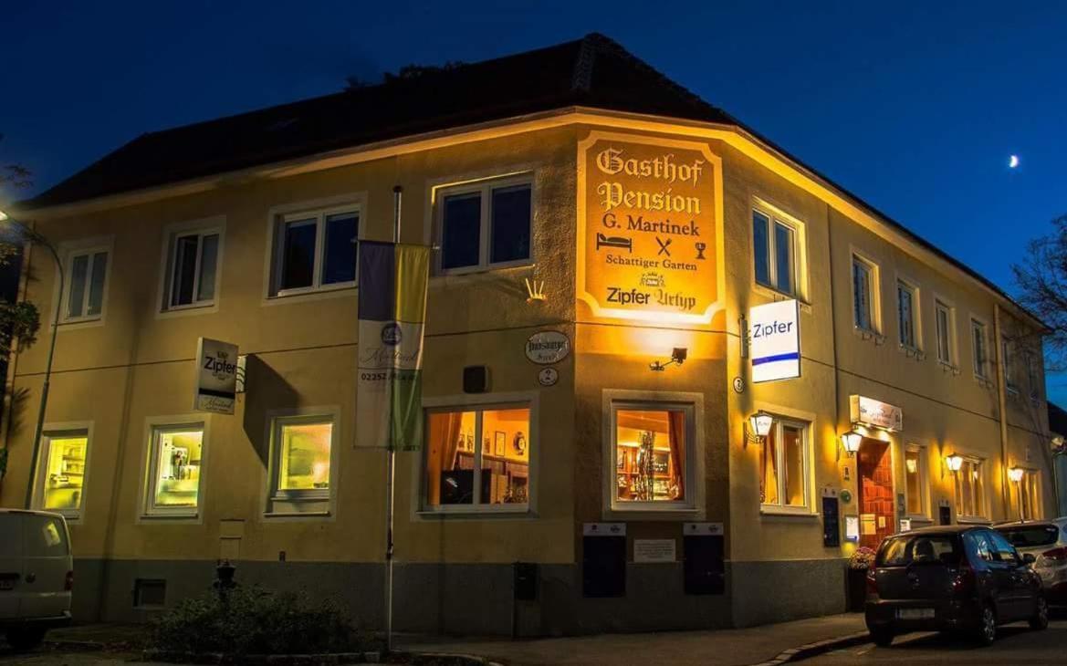 Hotel-Gasthof Martinek Baden Eksteriør billede